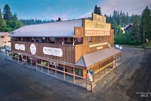 Elk River Lodge & General Store image