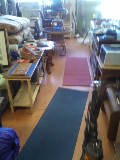 Thrift Store «Chabad Thrift Store», reviews and photos, 4201 N Dixie Hwy, Oakland Park, FL 33334, USA