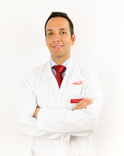 Dr. Rachwani | Eye Clinic