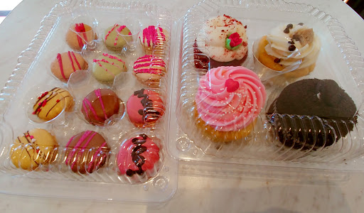 Coffee Shop «Nadia Cakes», reviews and photos, 11650 Fountains Dr #207, Maple Grove, MN 55369, USA