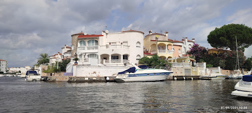 hôtels Villa sur Canal Empuriabrava en espagne