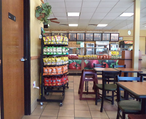 Restaurant «SUBWAY», reviews and photos, 1404 N Walnut St, Colfax, IA 50054, USA