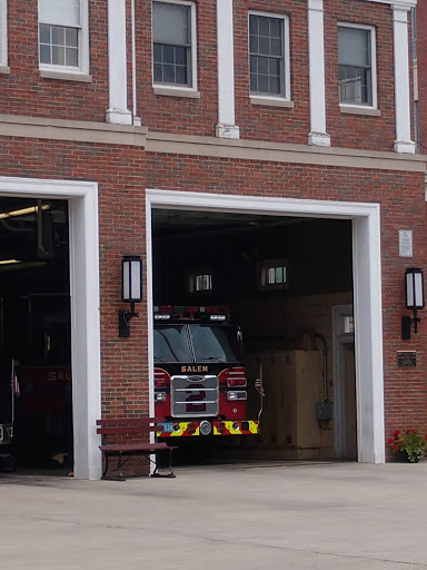 Coffee Shop «Starbucks», reviews and photos, 211 Washington St, Salem, MA 01970, USA