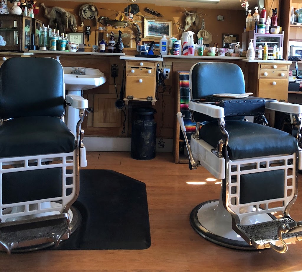 Val's Old-Fashioned Barbershop 81211