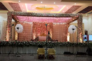 Kailash Conventions- Wedding Halls & Lawn image