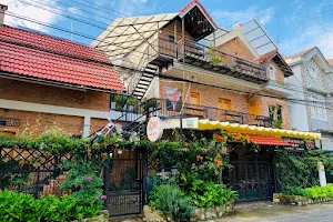 Hostel Hạ Vy image