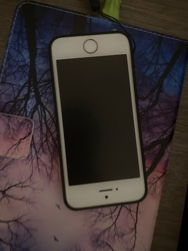 iFixForU - iPhones & iPad & Samsung & Computers Repair image