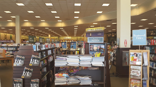 Book Store «Barnes & Noble», reviews and photos, 4831 U.S. 9, Howell, NJ 07731, USA