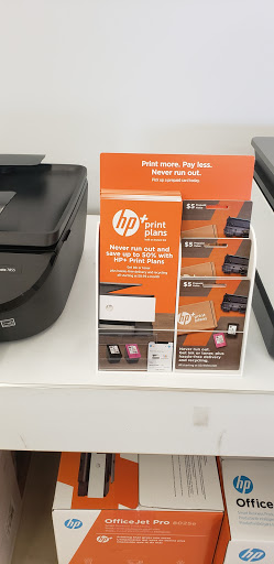 Shopping Mall «Cypress Plaza Shopping Center», reviews and photos, 6824 Katella Ave, Cypress, CA 90630, USA