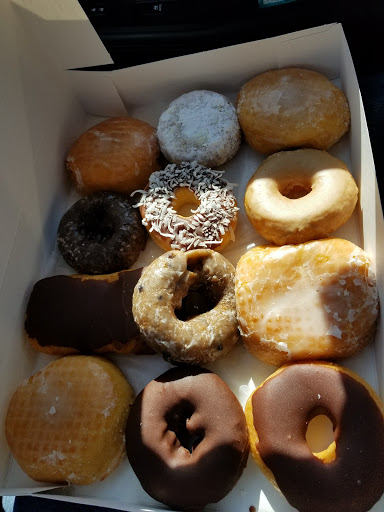 Donut Shop «Good Things Donuts», reviews and photos, 625 Eglin Pkwy NE, Fort Walton Beach, FL 32547, USA
