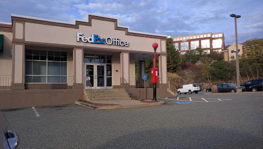 Print Shop «FedEx Office Print & Ship Center», reviews and photos, 44 Granite St, Braintree, MA 02184, USA