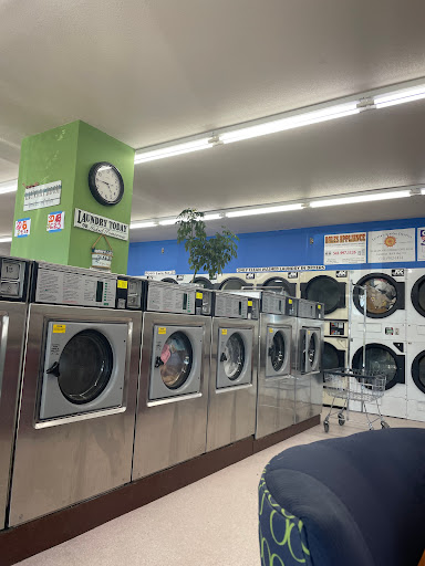 Laundromat «37th Street Coin Laundry», reviews and photos, 1856 37th St, Florence, OR 97439, USA