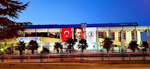 Ondokuzmayıs Üniversitesi Olimpik Yüzme Havuzu