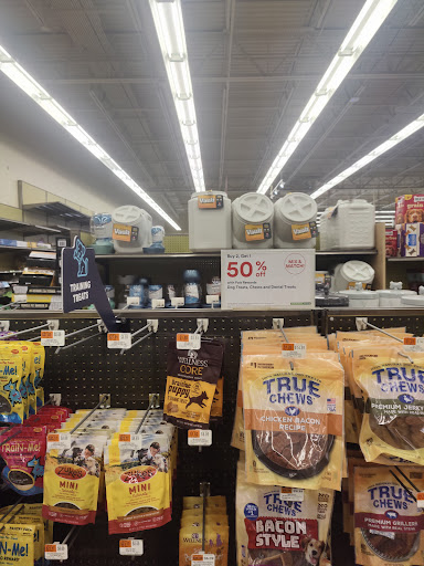 Pet Supply Store «Petco Animal Supplies», reviews and photos, 3591 Washington Blvd, Halethorpe, MD 21227, USA