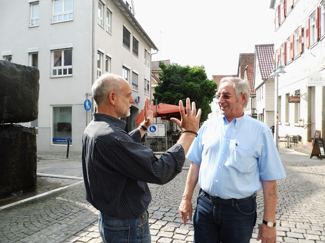 Kommentare und Rezensionen über Schiller Buchhandlung . Burkhardt