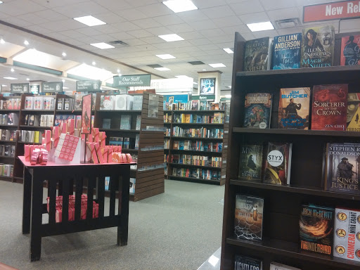 Bookshops open on Sundays in Virginia Beach