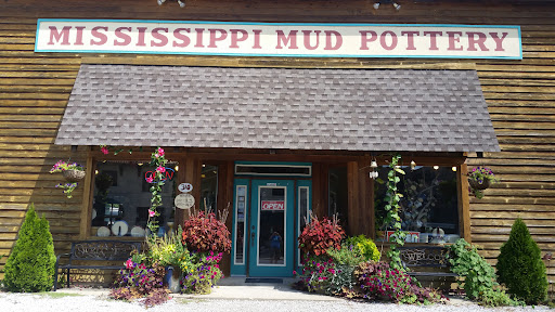 Mississippi Mud Pottery, 310 E Broadway, Alton, IL 62002, USA, 