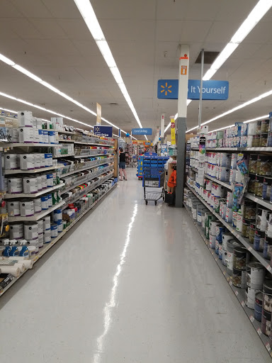 Department Store «Walmart Supercenter», reviews and photos, 200 12th St SW, Forest Lake, MN 55025, USA