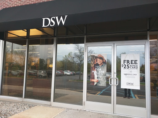 Shoe Store «DSW Designer Shoe Warehouse», reviews and photos, 300 Commons Way, Bridgewater, NJ 08807, USA