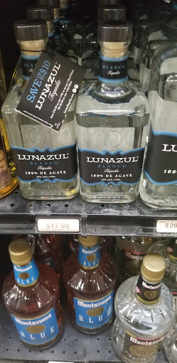 Liquor Store «Chambers Wine and Liquor», reviews and photos, 15260 E Iliff Ave, Aurora, CO 80014, USA