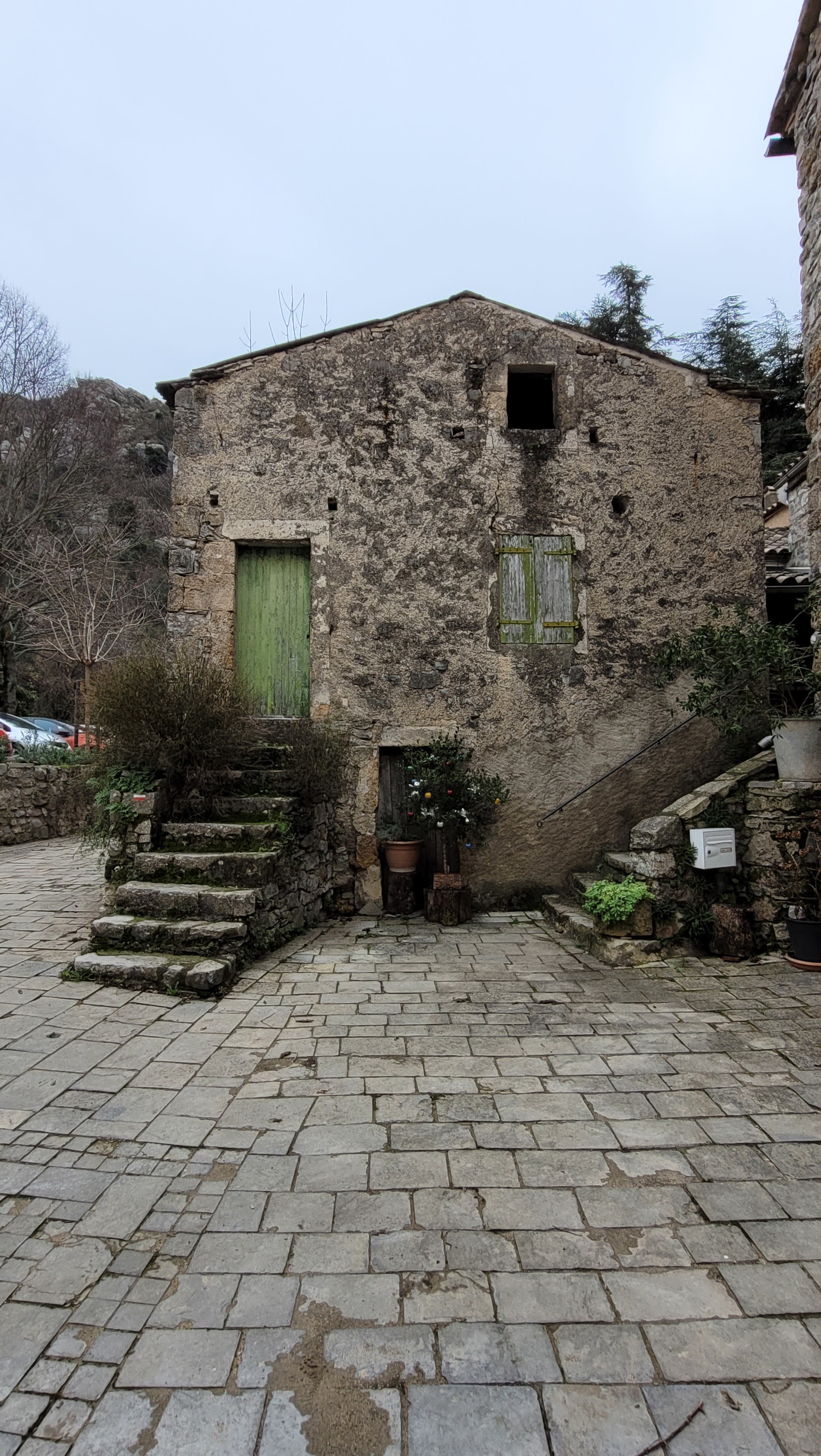 Photo n° 31 de l'avis de Salopette.o fait le 28/12/2022 à 18:35
