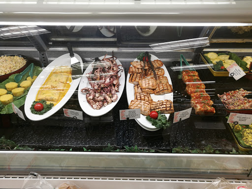 Grocery Store «ShopRite of Commerce St.-Stamford, CT», reviews and photos, 1990 W Main St, Stamford, CT 06902, USA