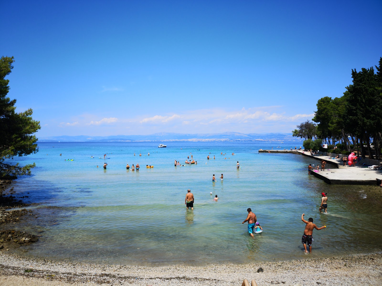 Foto de Vela Luka beach con muy limpio nivel de limpieza