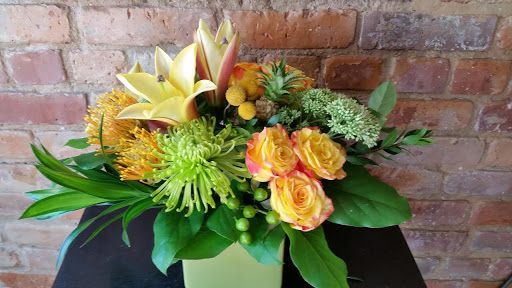 Florist «Fly Me to The Moon Florists», reviews and photos, 47 N Broadway, Yonkers, NY 10701, USA