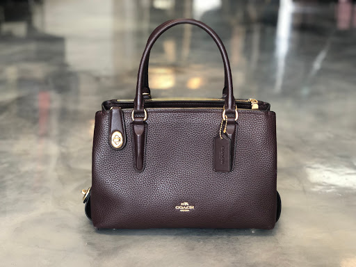 Consignment Shop «SecondHand Savvys», reviews and photos, 210 S Kings Ave, Brandon, FL 33511, USA