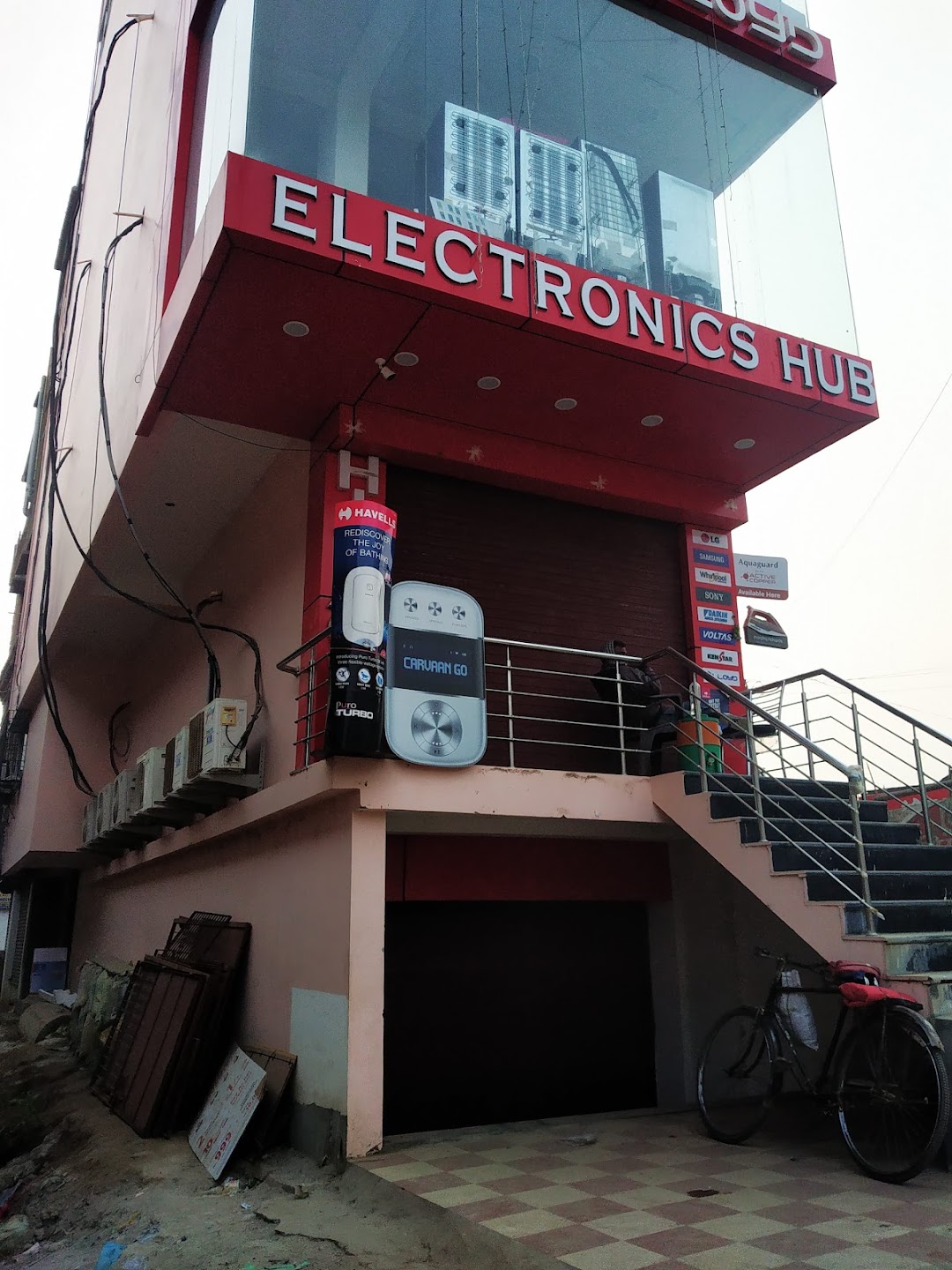 Electronics Hub and Light Studio