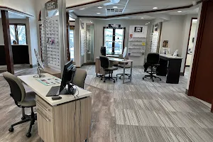 Eye Care Associates Of New Hampton image