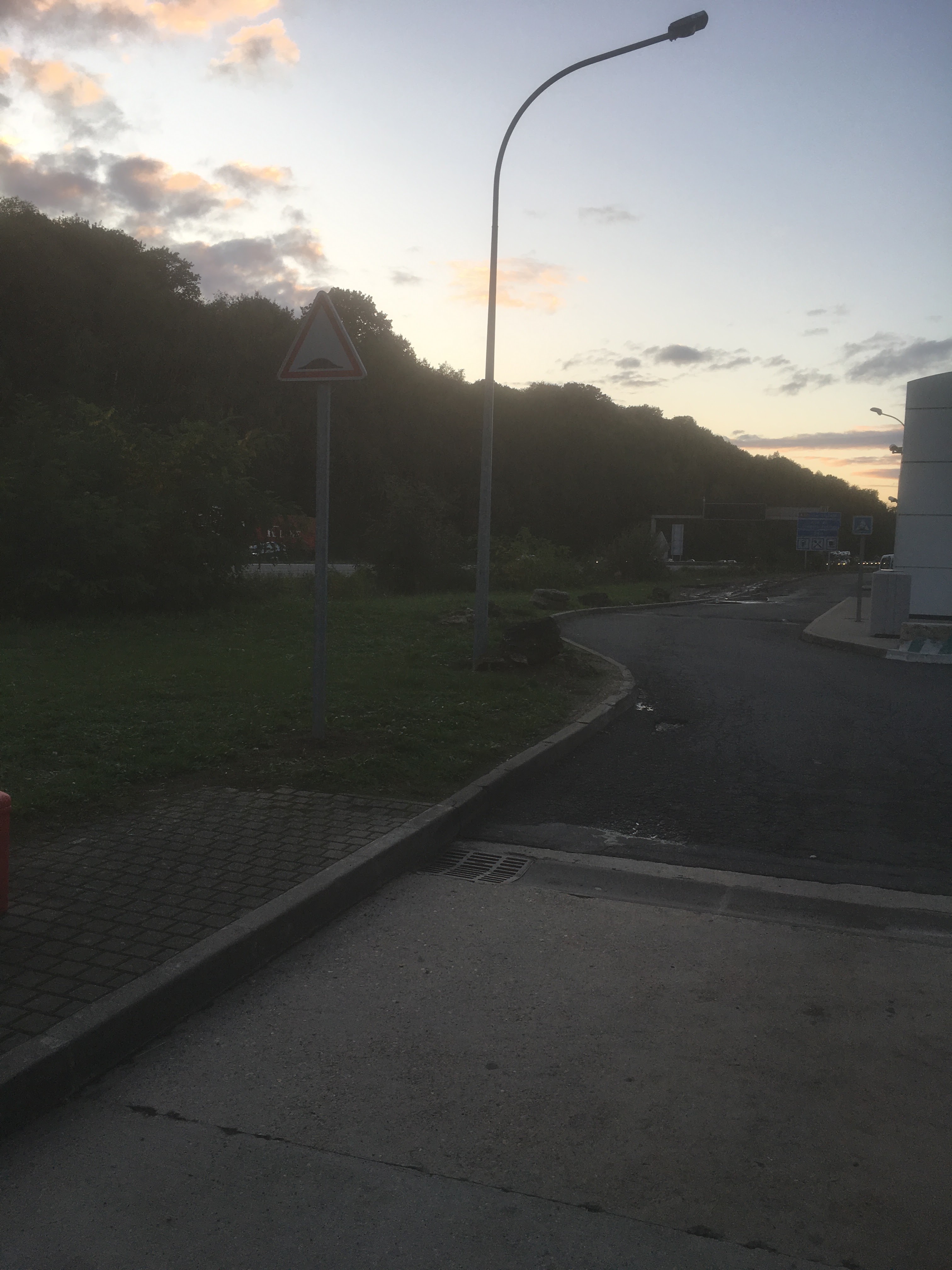 Photo n° 3 de l'avis de Distance78.k fait le 17/10/2019 à 16:47