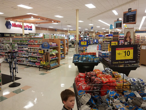 Grocery Store «Kroger», reviews and photos, 13333 Eureka Rd, Southgate, MI 48195, USA