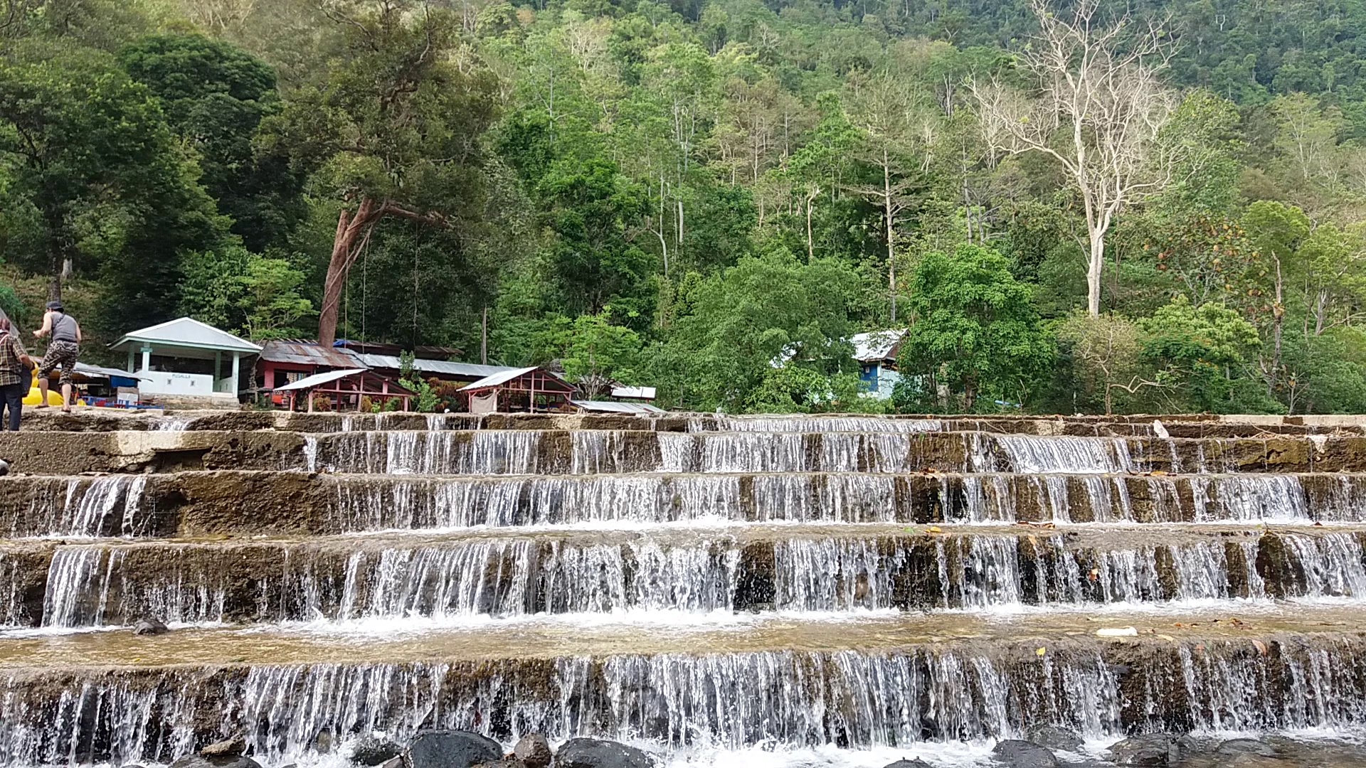 Brayeung, Leupung: Harga Tiket, Foto, Lokasi, Fasilitas dan Spot