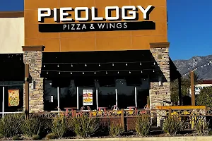 Pieology Pizzeria image