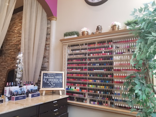 Nail Salon «Venetian Nail Spa (Flagler Village)», reviews and photos, 525 N Federal Hwy #200, Fort Lauderdale, FL 33308, USA