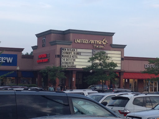 Movie Theater «United Artists Cortlandt Town Center 11», reviews and