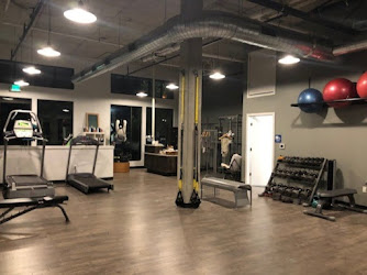 [DEFINE] Personal Trainer Fitness Studio and Barre Class Studio