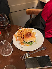 Sandwich au poulet du Restaurant Roger La Grenouille à Paris - n°13
