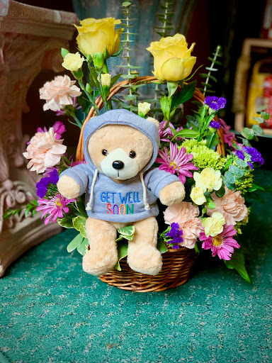 Florist «Horse Feathers Floral Design», reviews and photos, 40 High St, Mt Holly, NJ 08060, USA