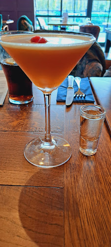 Comments and reviews of Warbler on the Wharf