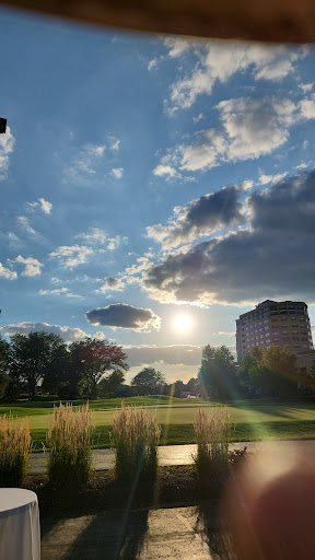 Golf Club «Willow Crest Golf Club», reviews and photos, 3500 Midwest Rd, Oak Brook, IL 60523, USA