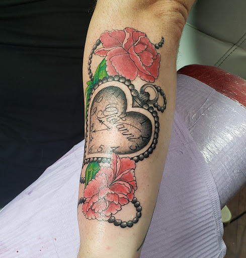 Tattoo Shop «Sub Q Tattoo & Body Piercing», reviews and photos, 2 W Main St, Middletown, NY 10940, USA