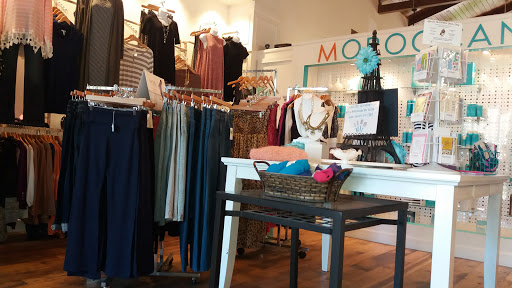 Day Spa «The Blue Daisy Day Spa Salon Boutique», reviews and photos, 21029 W Main St, Buckeye, AZ 85396, USA