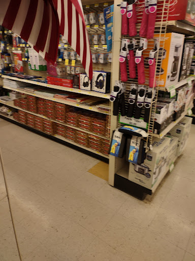 Pharmacy «Discount Drug Mart», reviews and photos, 1005 High St, Wadsworth, OH 44281, USA