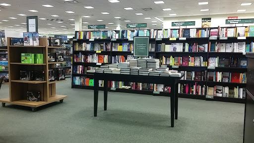 Book Store «Barnes & Noble», reviews and photos, 3561 N Freeway Blvd, Sacramento, CA 95834, USA