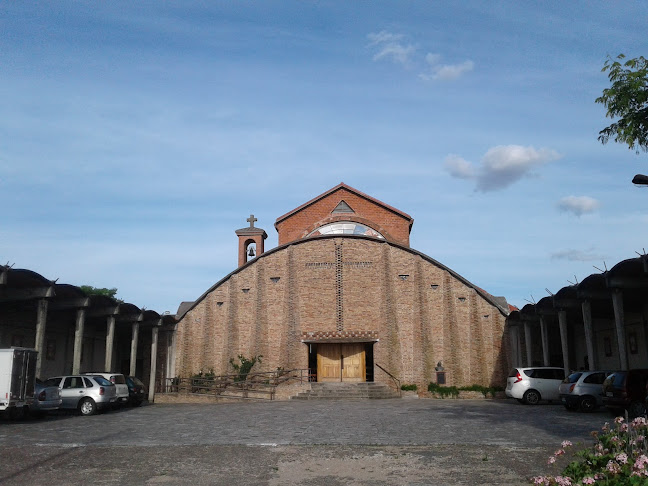 Opiniones de Parroquia Nuestra Señora del Rosario de Pompeya en Rosario - Iglesia
