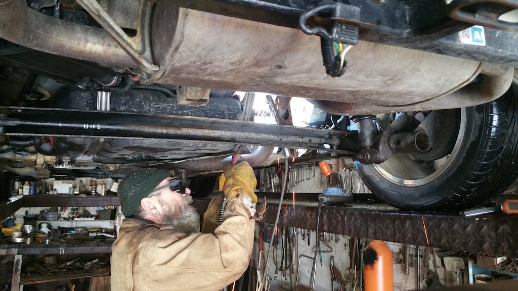 Country Charm Salon 43402