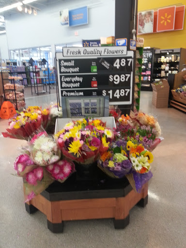 Department Store «Walmart Supercenter», reviews and photos, 180 Veterans Dr N, Huntingdon, TN 38344, USA