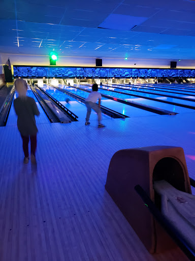 Bowling Alley «Hobart Lanes», reviews and photos, 99 S Hobart Rd, Hobart, IN 46342, USA
